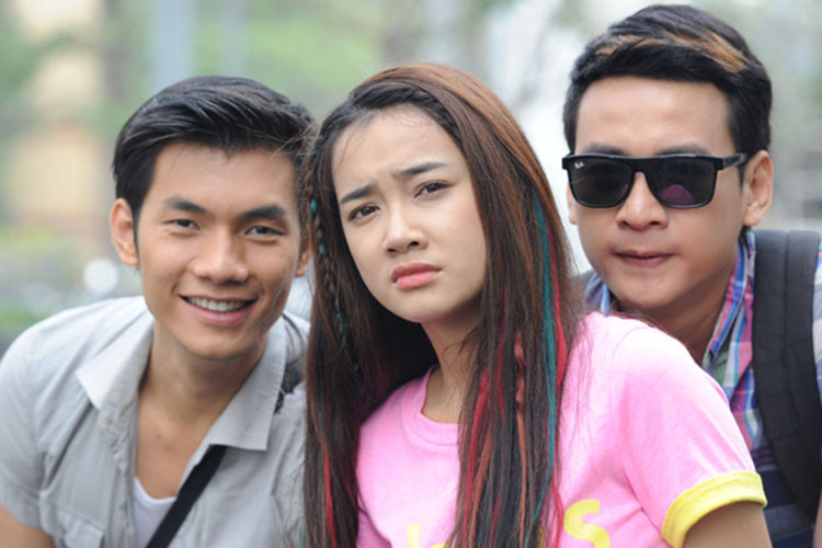 Hình ảnh Nhã Phương bên Nhan Phúc Vinh trong "Thám tử miệt vườn". Ảnh: Lao động