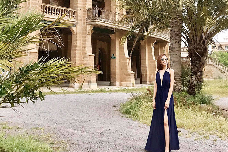 Lã Thanh Huyền khoe vẻ quyến rũ tại hòn đảo Mallorca.