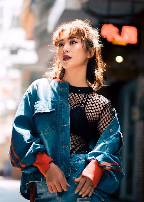 Phạm Lịch còn là vũ công, biên đạo của nhiều gameshow và hợp tác cùng nhiều ca sĩ.