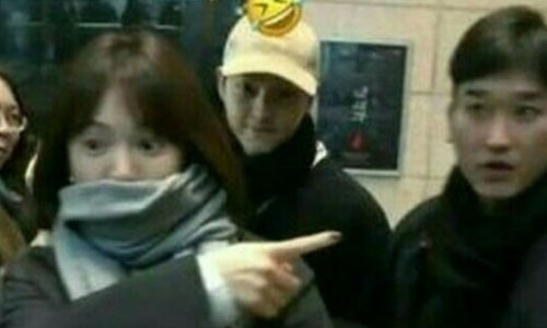 Trước đó, một số hình ảnh của Song Joong Ki cho thấy anh tăng cân nhẹ sau khi kết hôn.