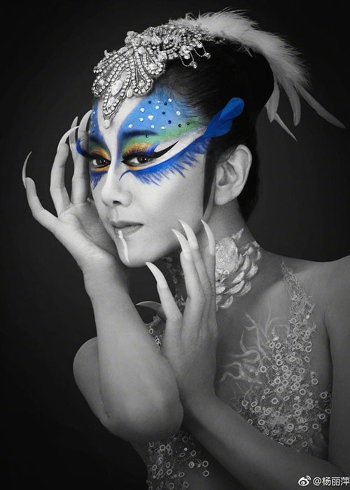 Mỹ nhân phim "Anh hùng xạ điêu" được khán giả yêu mến nhờ tài năng cùng nhan sắc không tuổi.