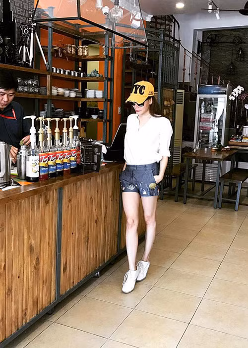 Nữ ca sĩ sinh năm 1980 trở nên khá kín tiếng về đời tư sau khi chia tay Hà Dũng.