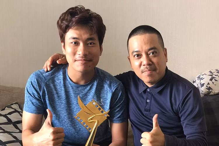 Kiều Minh Tuấn nhận cúp Cánh diều vàng 2017 ở hạng mục Nam diễn viên chính xuất sắc phim truyện điện ảnh.