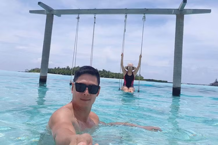 Bình Minh ghi lại mọi khoảnh khắc bên bà xã nổi tiếng giỏi giang, khéo léo.