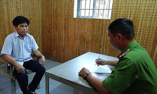 Công an lấy lời khai của Trần Huy Thông.