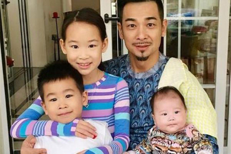 Triệu Văn Trác được xem là ông bố đảm đang. Ảnh: Weibo