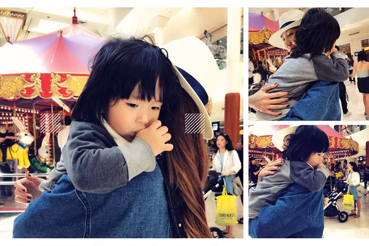 Ngọc Quyên chia sẻ: “Phụ nữ sẽ mạnh mẽ hơn bao giờ hết khi tình yêu của họ trở nên quá lớn. Với con mẹ có thể bỏ hết tất cả để phục tùng hoàng tử của mẹ”.