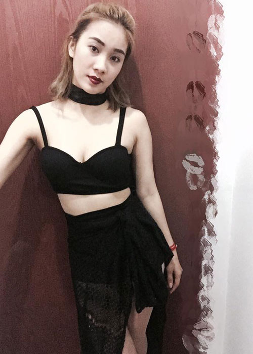 Phạm Lịch sinh năm 1990, đến từ Thái Bình. Cô gây chú ý sau khi đoạt giải á quân Thử thách cùng bước nhảy 2015.