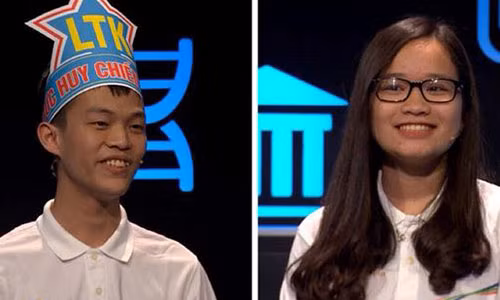 4 nhà leo núi tranh tài và tạo nên điều đầu tiên trong 17 năm của cuộc thi. Ảnh: FB Đường lên đỉnh Olympia