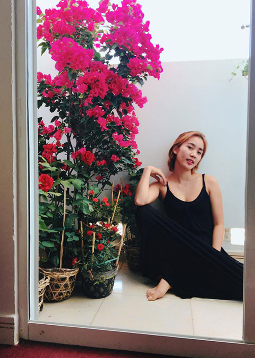 Trước lời tố của Phạm Lịch, rocker Phạm Anh Khoa vẫn chưa lên tiếng. Theo lời vợ của nam ca sĩ, anh có lẽ đã quá áp lực nên tắt máy chưa trả lời điện thoại của cô và báo chí truyền thông.