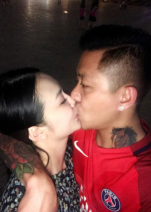 Trên trang cá nhân, Tuấn Hưng không ít lần đăng tải khoảnh khắc tình tứ bên vợ hot girl.