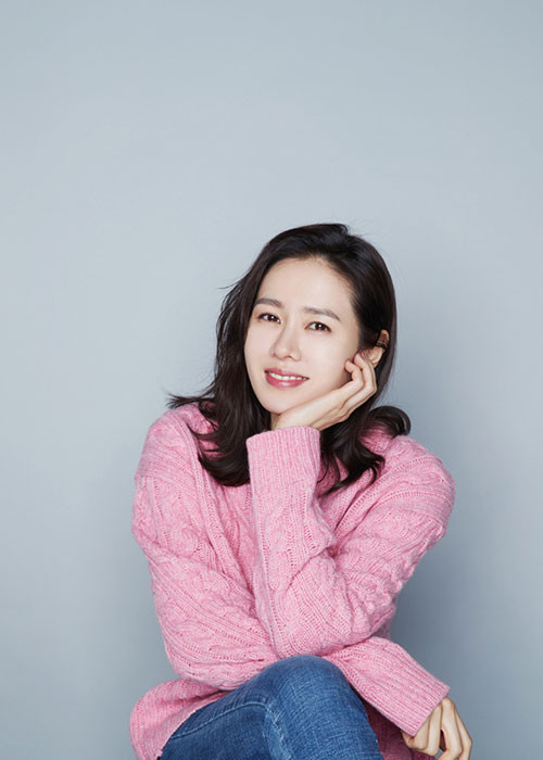 Bộ phim "Chị đẹp mua cơm ngon cho tôi" đang được đông đảo khán giả yêu thích. Đóng vai nữ chính trong phim là Son Ye Jin. Ảnh: Dispatch