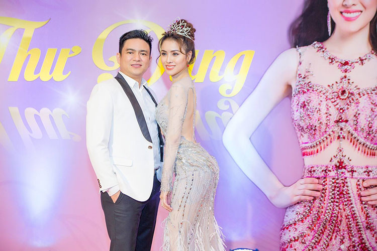 Thư Dung và Kỳ Duyên vốn đều quen biết bác sĩ thẩm mỹ Chiêm Quốc Thái.