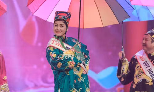 Nghệ sĩ Minh Hằng trong chương trình Táo Quân 2018. Ảnh: FBNV