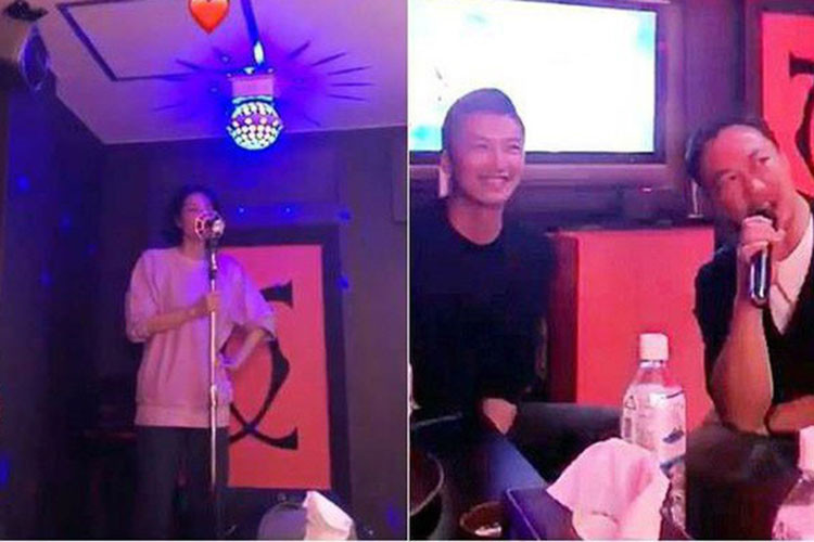 Lắng nghe Vương Phi hát karaoke, Tạ Đình Phong liên tục cười rạng rỡ. Ảnh: Instagram