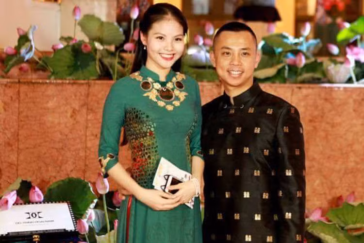 Khánh Linh cũng không ngại kể Chí Anh hay mắng vợ, hay sai vợ việc vặt. Ảnh: FBNV