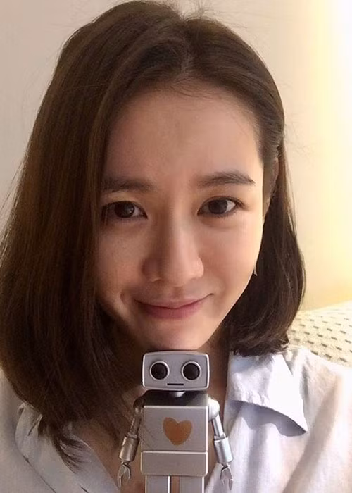  Hình ảnh Son Ye Jin khoe mặt mộc không tỳ vết.