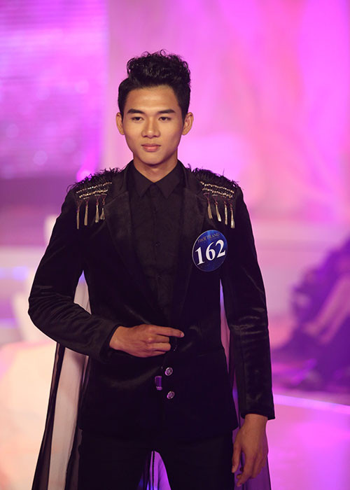 Á quân 1 ở hạng mục của nam tại cuộc thi thuộc về Phan Nhật Vĩ (SBD 014) và Trần Công Hậu (SBD 162).