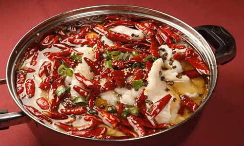 Những món ăn quá cay ảnh hưởng xấu đến hệ tiêu hóa của người bệnh - Ảnh minh họa: Internet