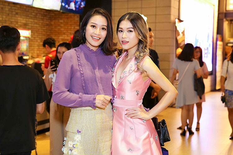 MC Phí Linh cũng háo hức đến thưởng thức bộ phim "Yêu em bất chấp".