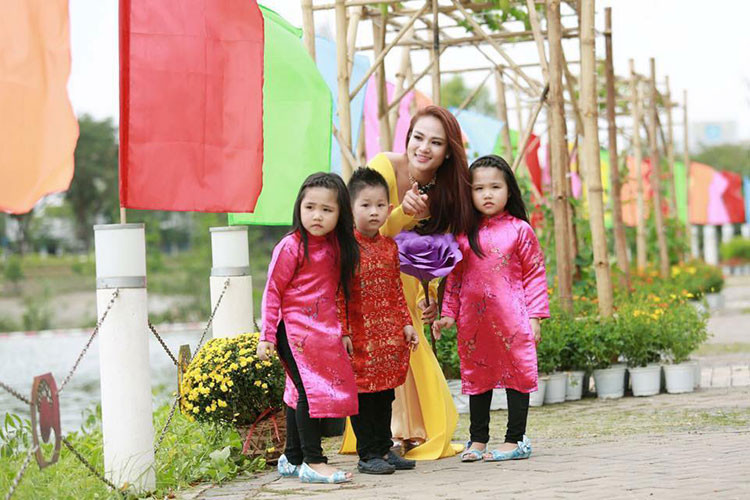 Với Duyên Anh Idol, cô làm mẹ đơn thân của một cặp song sinh. Hiện, Duyên Anh gần như ở ẩn. Ảnh: FBNV