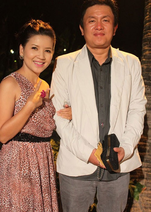 Sau đám cưới, Ngọc Trinh thường xuyên được ông xã tháp tùng tham gia các sự kiện. Tuy nhiên, bước qua độ tuổi 40, cô vẫn chưa được hưởng hạnh phúc làm mẹ. Ảnh: Ngoisao