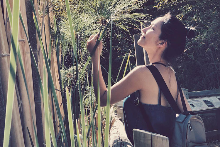 Kim Hiền cập nhật hình ảnh bình yên ở trời Tây đến người hâm mộ.