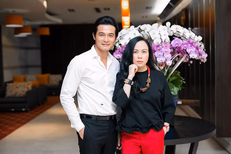 Năm 2015, cặp đôi phi công - máy bay công khai chuyện tình cảm với khán giả.