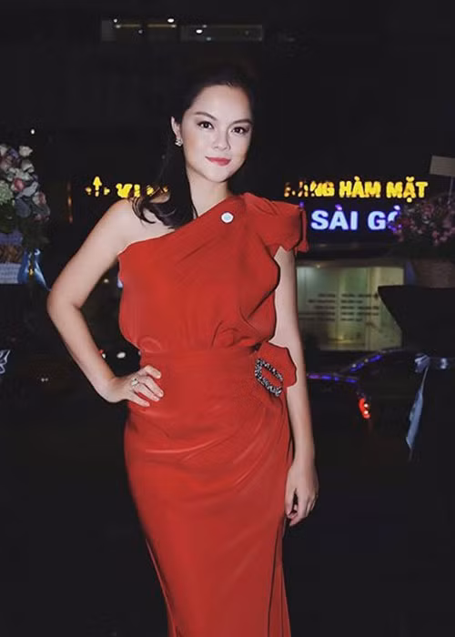 Đến nay, Phạm Quỳnh Anh vẫn luôn được lòng công chúng bởi đời tư sạch scandal.