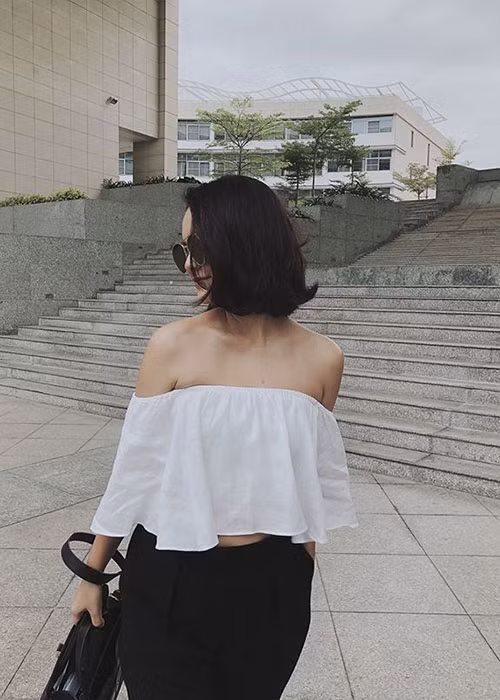 Phạm Quỳnh Anh được khen ngợi ngày càng đẹp mặn mà sau khi lấy chồng, sinh con.