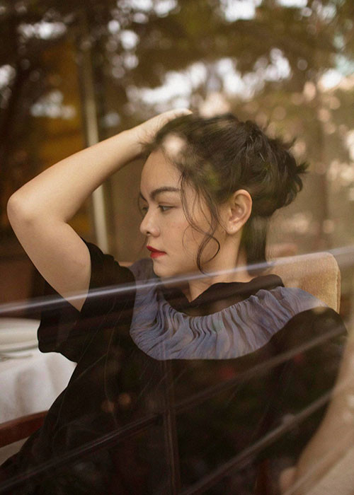 Có một tổ ấm hạnh phúc, nữ ca sĩ khiến không ít người phải ghen tỵ.