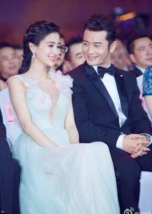 Vợ chồng Huỳnh Hiểu Minh - Angelababy đã về chung một nhà được 3 năm. Ảnh: Weibo