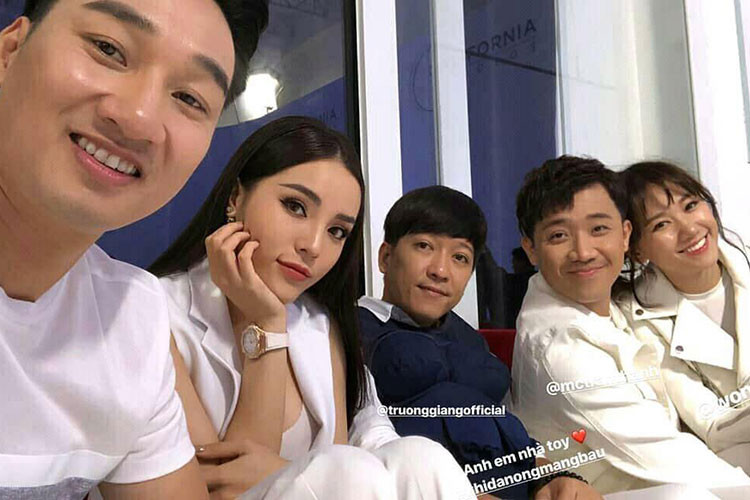 Dàn sao Việt quay gameshow: Trường Giang, Võ Thành Trung, vợ chồng Trấn Thành - Hari Won.