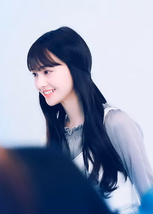 Thời điểm chia tay Hồ Ngạn Bân, Trịnh Sảng rất đau khổ và vẫn nhớ bạn trai cũ đến tận 6 tháng sau khi đường ai nấy đi. Ảnh: Fanpage