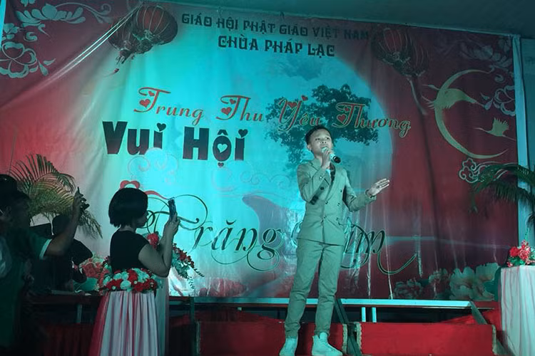 Giọng ca nhí vẫn thường xuyên đi hát, tham gia các sự kiện giải trí vào thời gian rảnh rỗi.