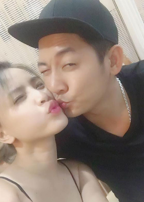 Hải Băng hạnh phúc bên Thành Đạt. Cặp đôi hiện háo hức chờ đón nhóc tì thứ hai chào đời.