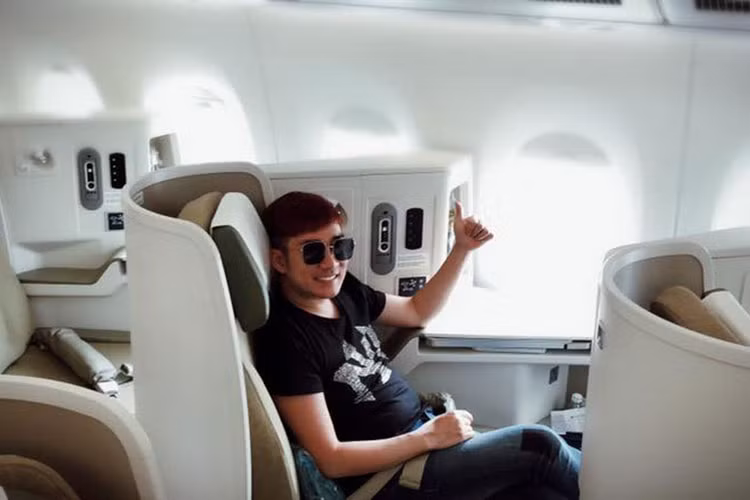 Quang Hà chạy show dịp lễ là một trong những tin tức sao Việt trong ngày 30/4.