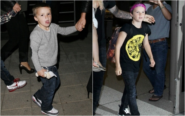 Cruz Beckham ngoài nét đáng yêu đặc trưng qua thời gian còn thể hiện được năng khiếu ca hát. Cậu ba nhà này được nhiều người kỳ vọng trở thành “Justin Bieber thứ hai” khi ký hợp đồng với người quản lý đã từng nâng đỡ nam ca sĩ. Cruz Beckham ngoài nét đáng yêu đặc trưng qua thời gian còn thể hiện được năng khiếu ca hát. Cậu ba nhà này được nhiều người kỳ vọng trở thành “Justin Bieber thứ hai” khi ký hợp đồng với người quản lý đã từng nâng đỡ nam ca sĩ.