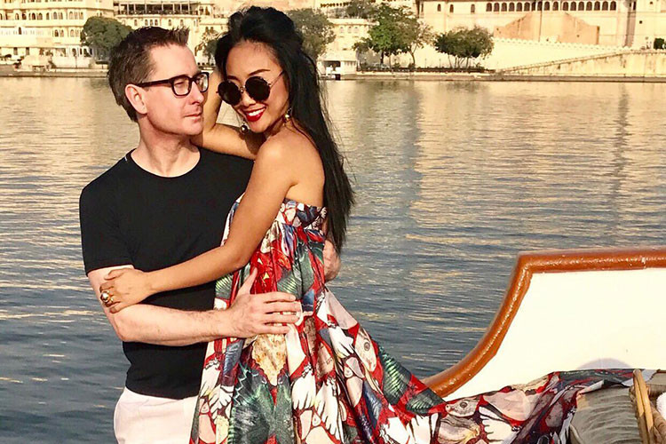 Sau 6 năm bên nhau, có một cô con gái chung, tình cảm vợ chồng Đoan Trang vẫn mặn nồng như hồi mới yêu.