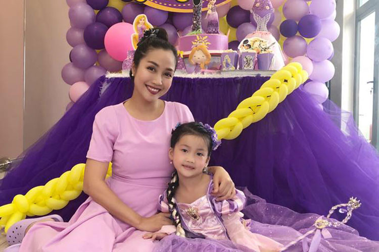 Ốc Thanh Vân tổ chức sinh nhật cho con gái Linh Đan là một trong những tin tức sao Việt trong ngày 7/4.