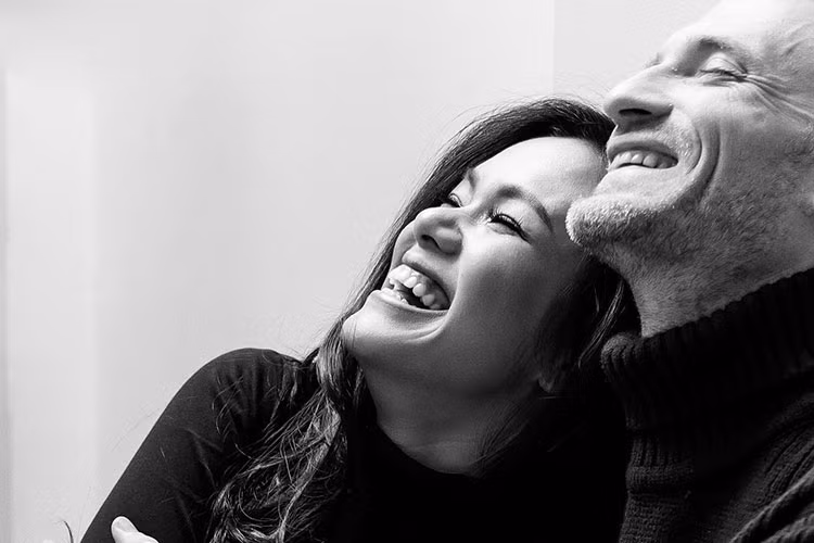 Phương Vy Idol cũng là sao Việt lấy chồng Tây. Năm 2015, nữ ca sĩ lên xe hoa với ông xã người Mỹ làm trong lĩnh vực sản xuất phim ảnh.