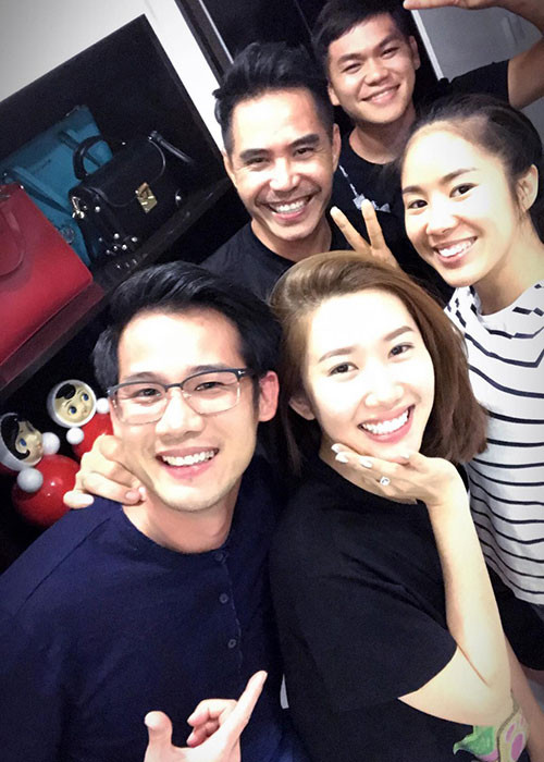 Vợ chồng sao Việt Lê Phương - Trung Kiên tổ chức ăn uống tại nhà cùng các đồng nghiệp Thanh Thức, Trung Dũng.