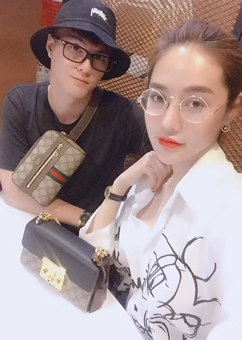 Linh Chi - Lâm Vinh Hải ngày càng dính như sam.