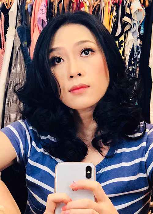 Mỹ Tâm chụp ảnh selfie nhí nhảnh khiến fans thích thú.