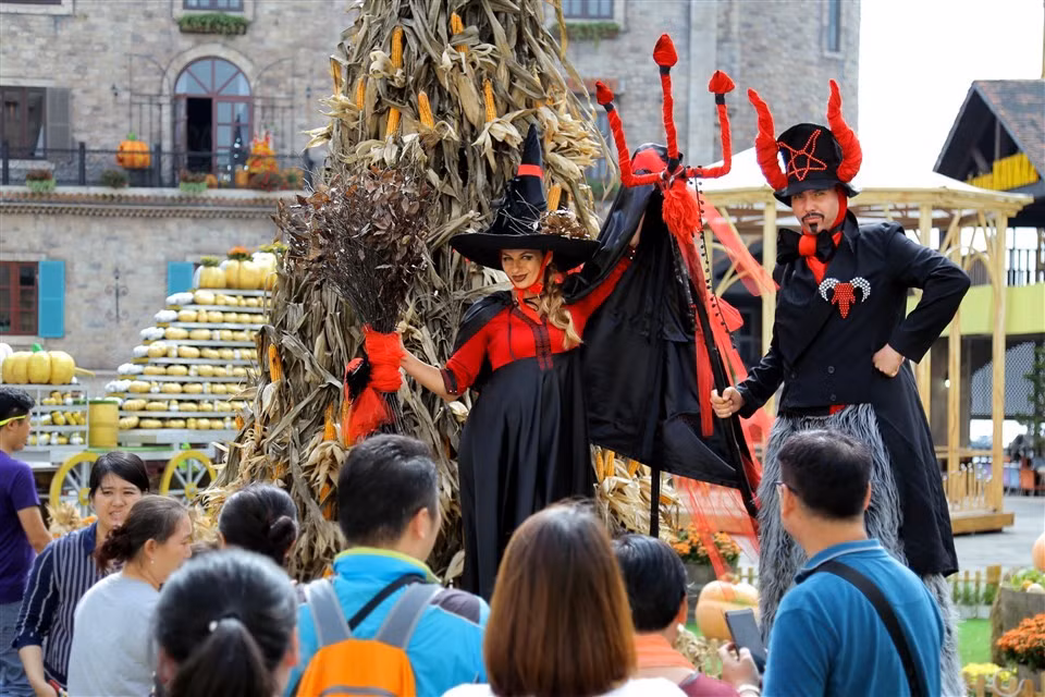 Halloween không “đụng hàng” ở Sun World Ba Na Hills - Hình 5 Halloween khong “dung hang” o Sun World Ba Na Hills-Hinh-5