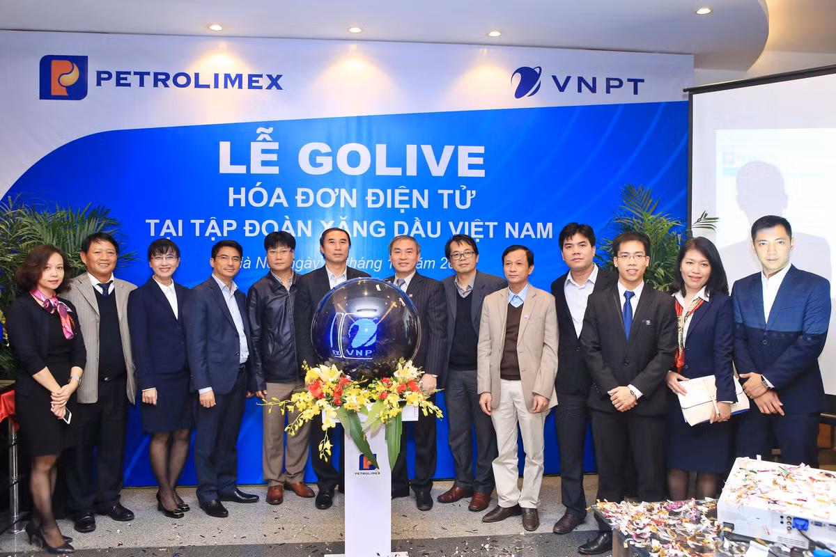 Chính thức golive dịch vụ Hóa đơn điện tử của Tập đoàn Xăng dầu Việt Nam, giải pháp do VNPT cung cấp.