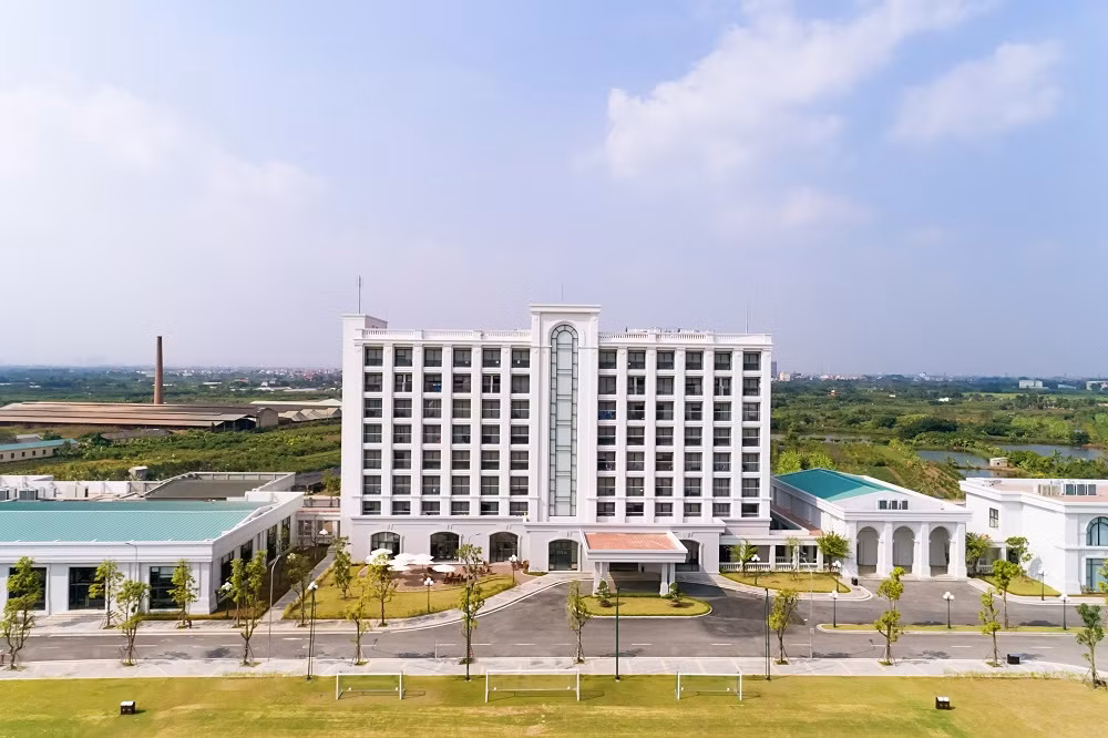 Vingroup sap khanh thanh Trung tam dao tao bong da hang dau DNA