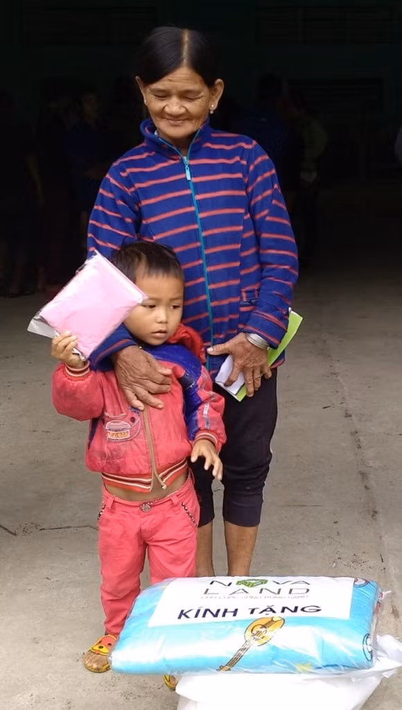 Chung tam long huong ve mien Trung ruot thit-Hinh-3