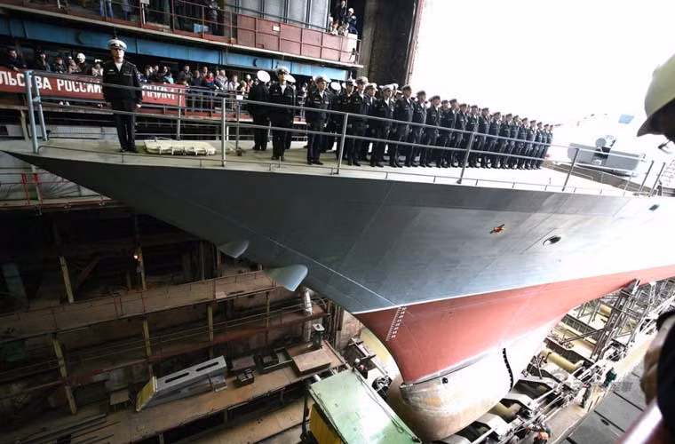 Dự kiến, Hải quân Nga sẽ đóng tổng cộng 12 tàu hộ vệ loại này gồm nhiều biến thể với cấu hình vũ khí khác nhau.