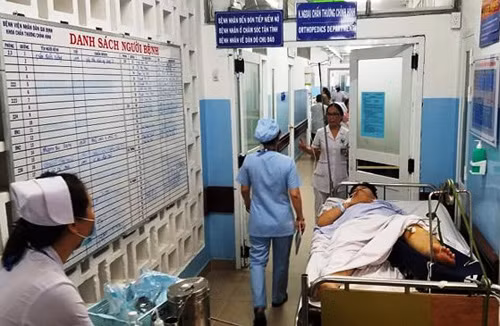 Nan nhan am anh giay phut BMW gay tai nan kinh hoang-Hinh-3